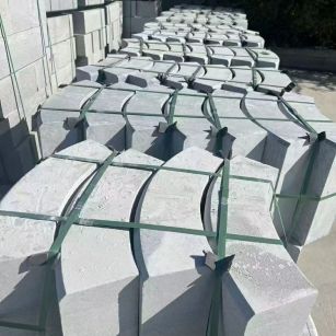 开封 芝麻灰弧形路沿石