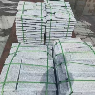 开封 芝麻白蘑菇石装车出货