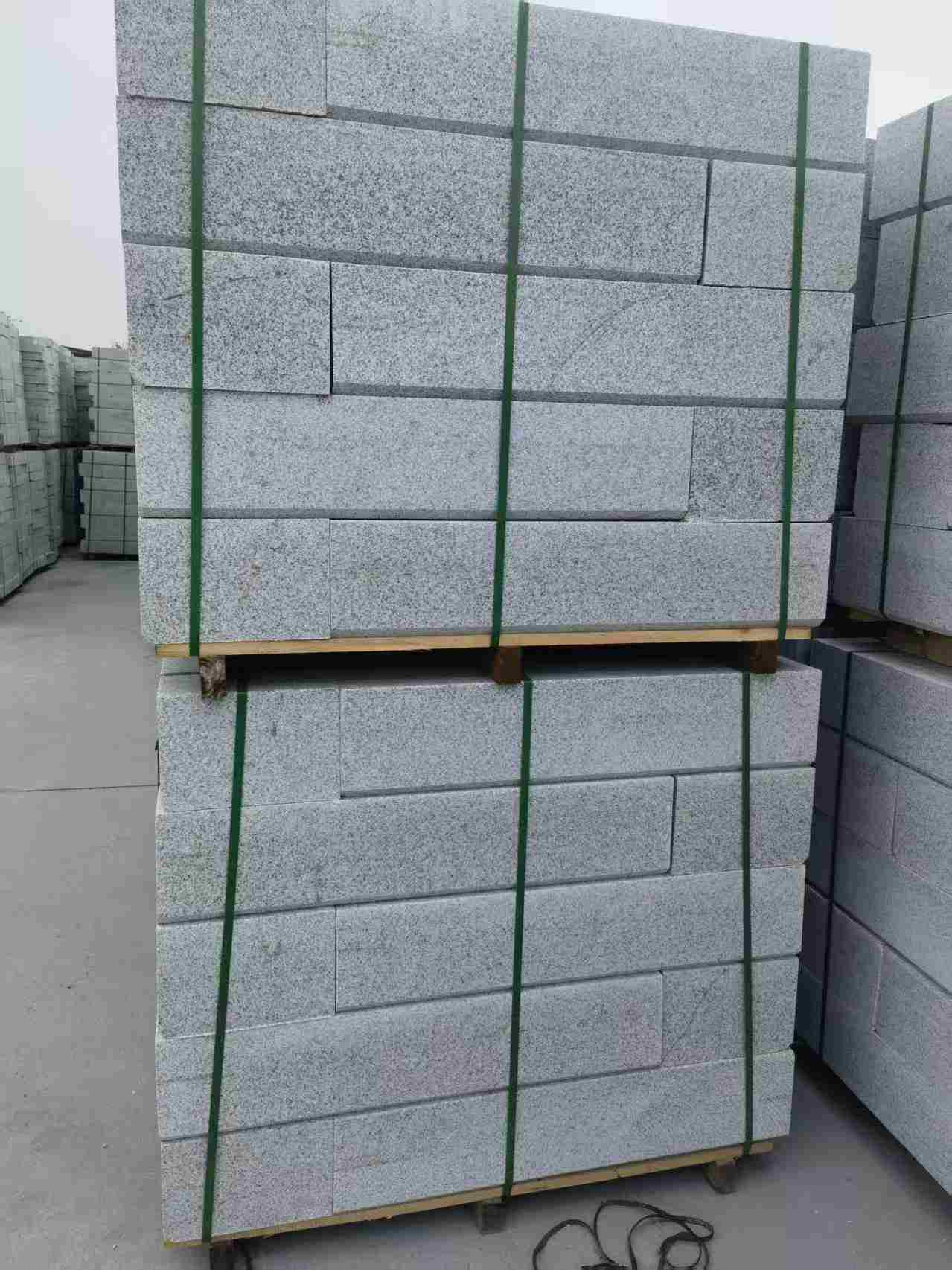 开封芝麻白路沿石