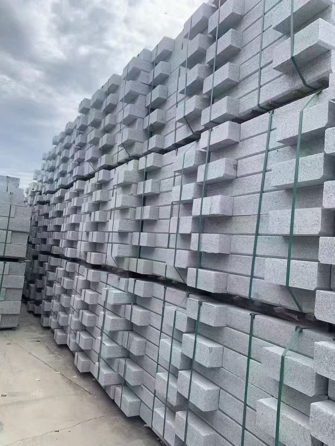 开封 芝麻灰侧石