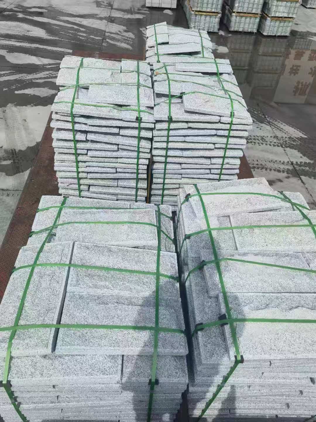 开封 芝麻白蘑菇石装车出货