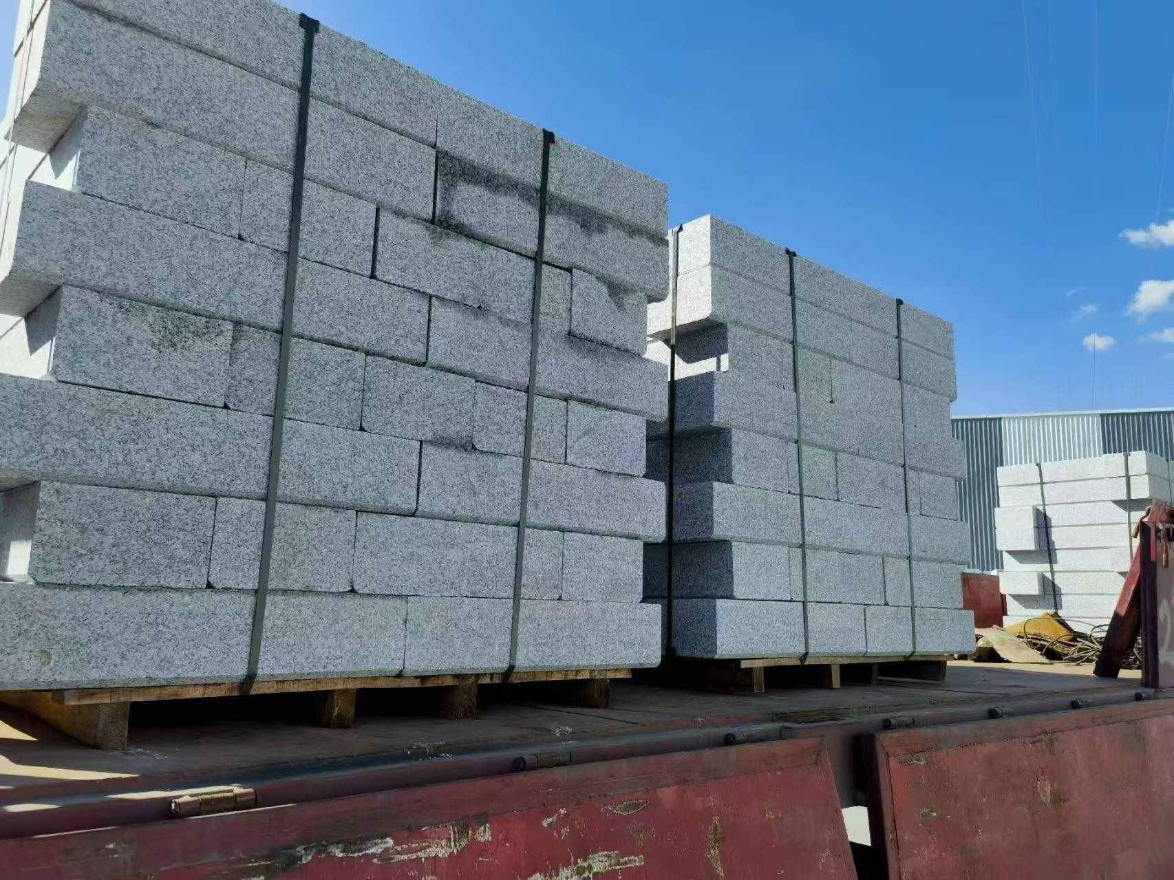 开封 路沿石装车出货