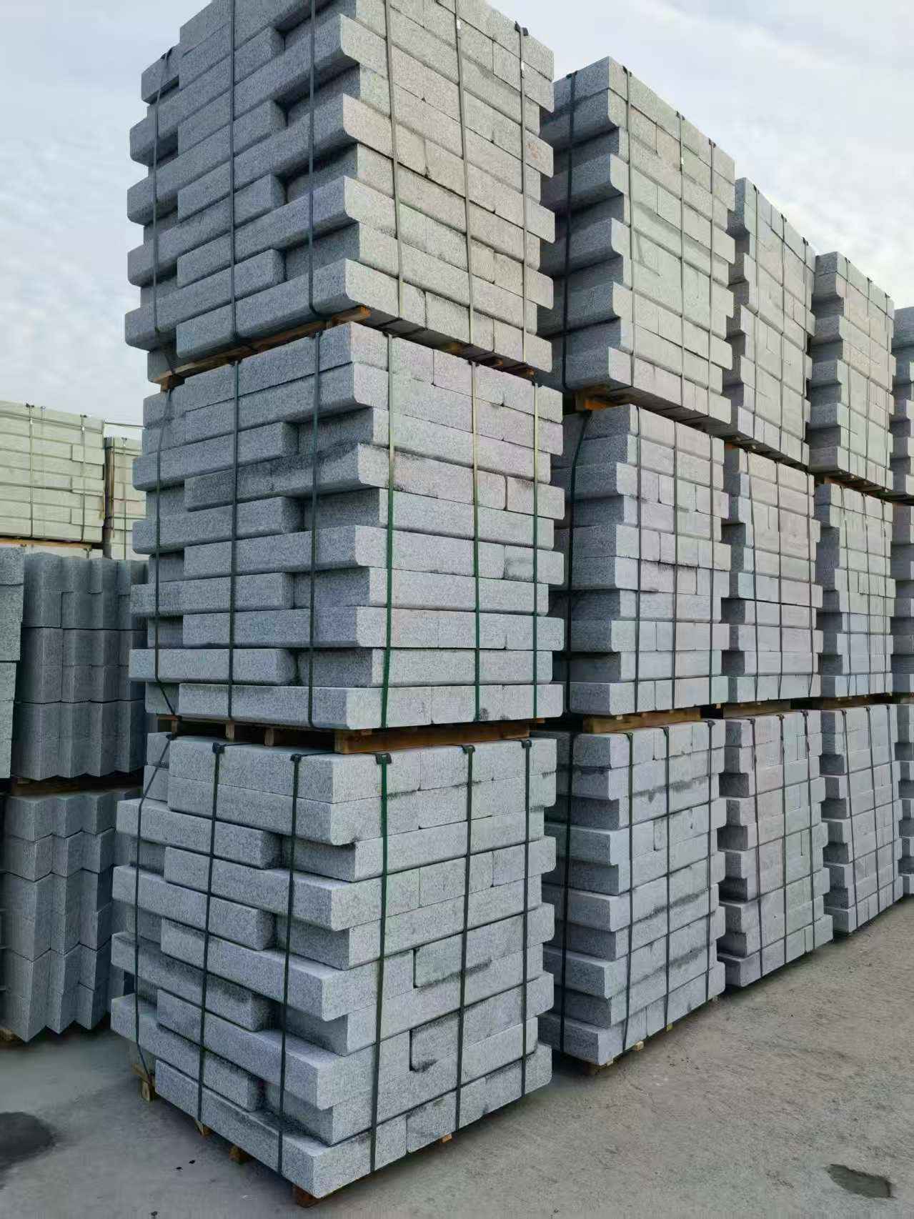 开封 路沿石（路侧石），颜色一致，尺寸标准