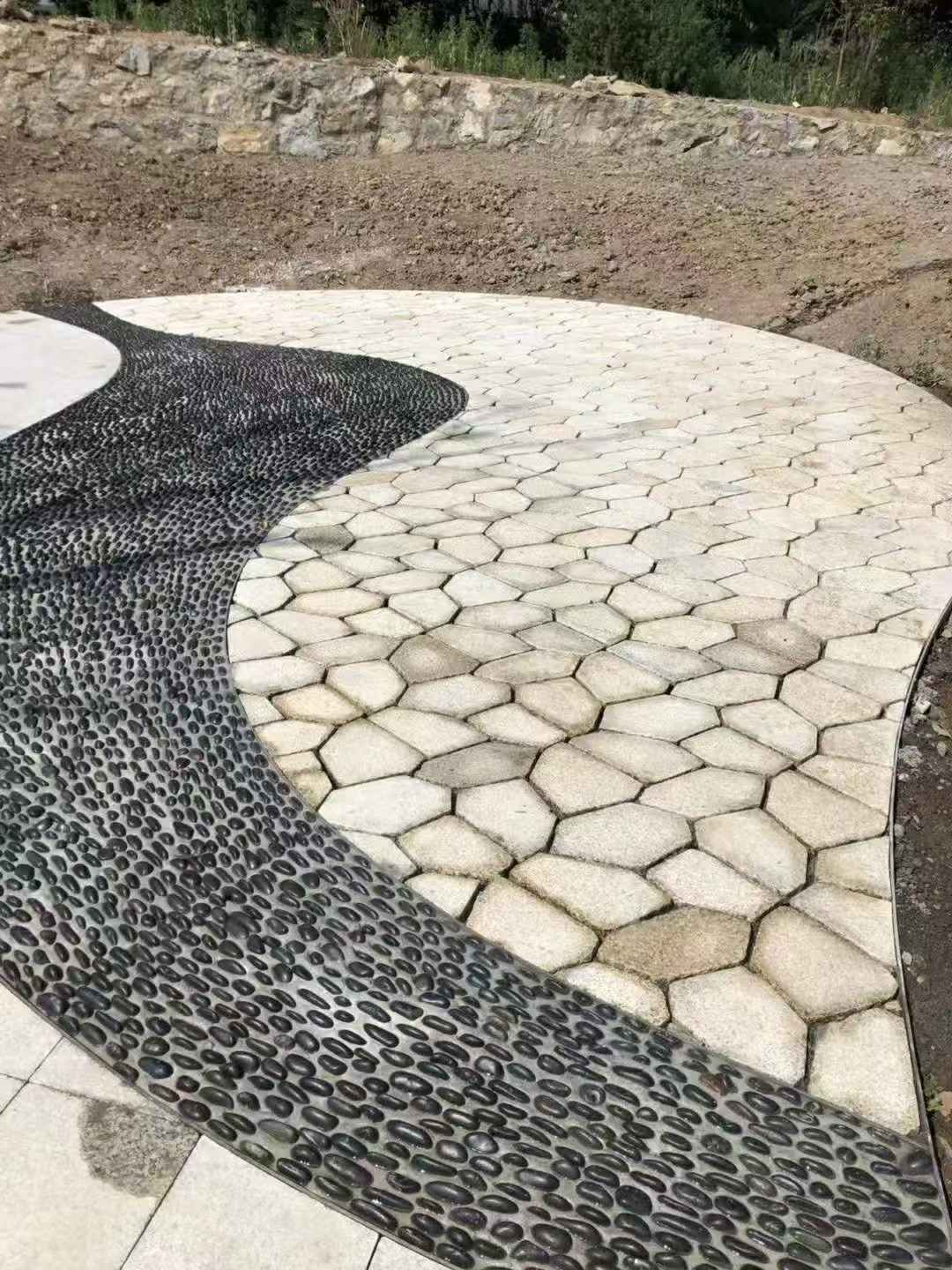 开封 黄金麻冰裂缝室外铺装效果完美展示