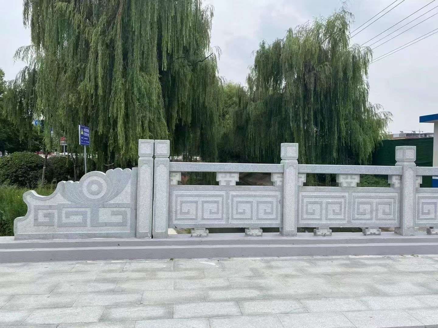 开封 芝麻灰桥栏杆、河道栏杆安装效果