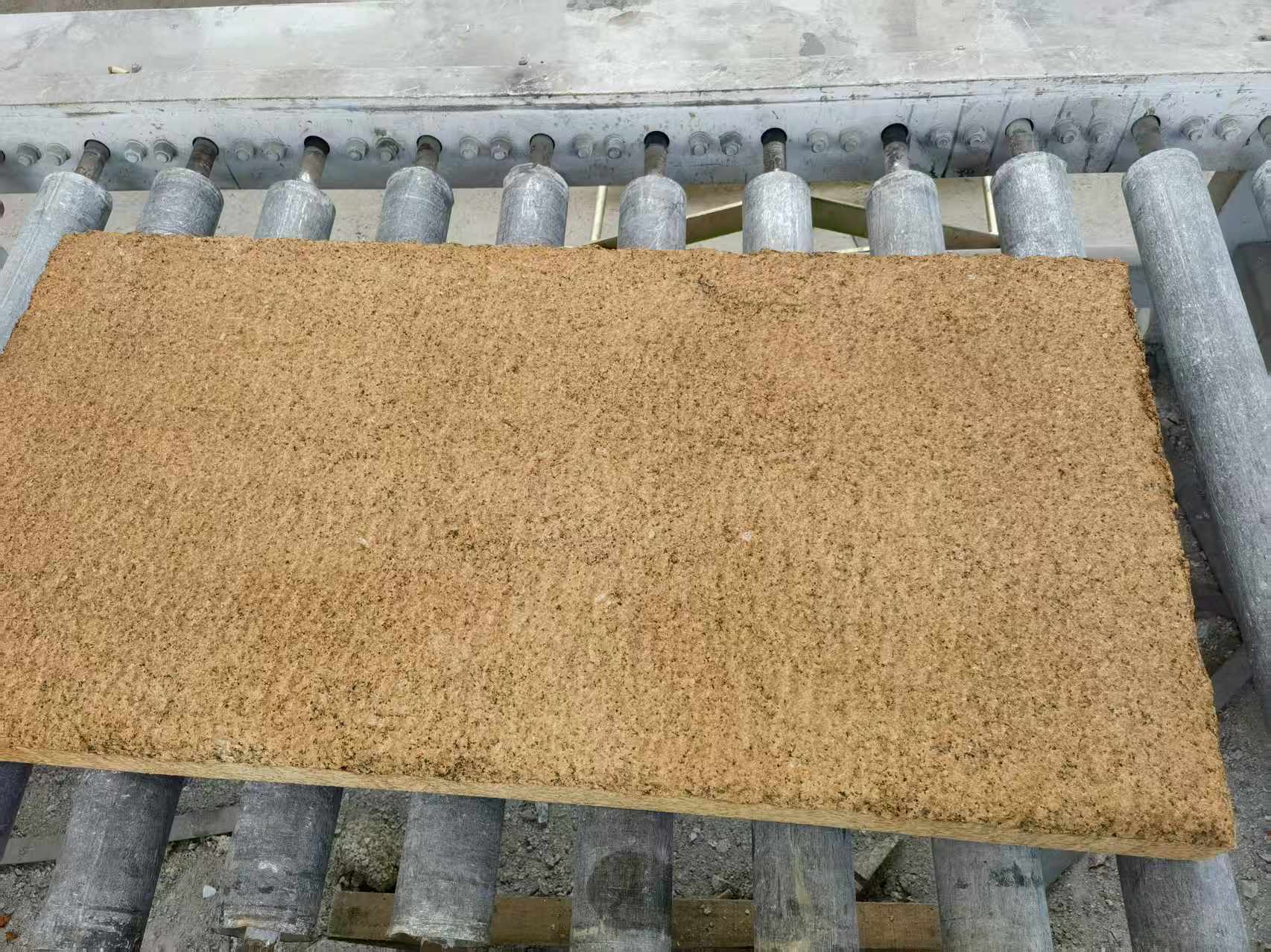 开封 菠萝面老石板，做旧仿古石，流水线生产加工