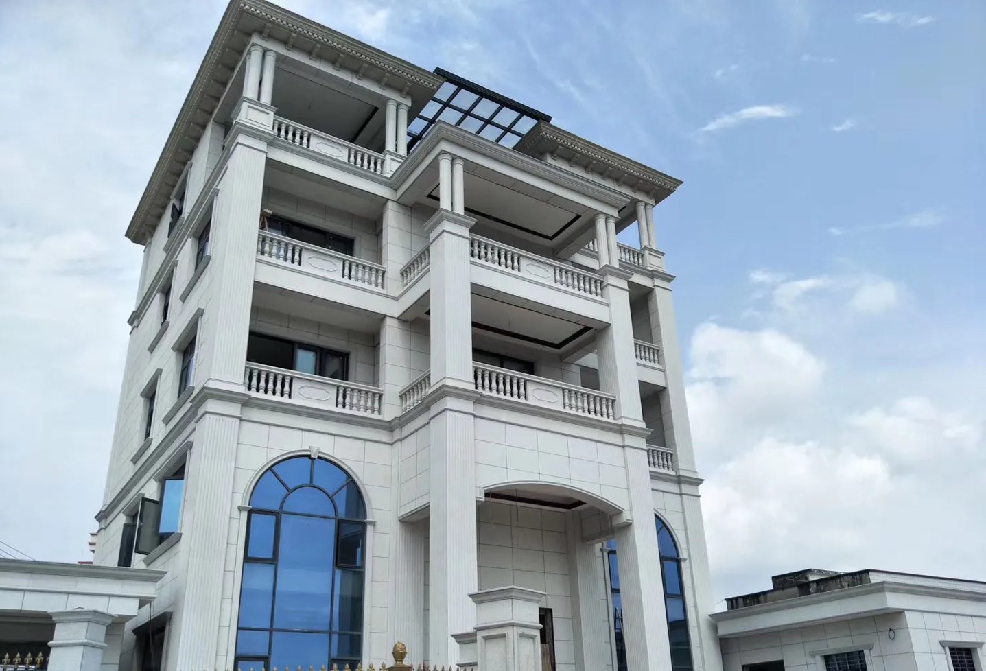 开封芝麻白别墅干挂效果展示